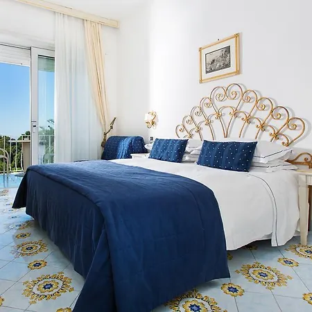 La Vega 4*