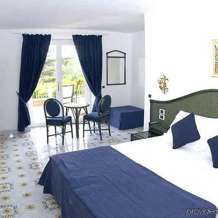 Hotel La Vega 4*