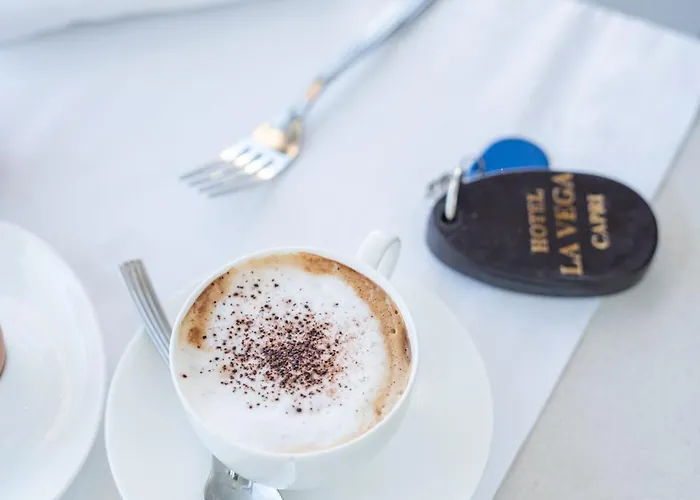 ホテル La Vega カプリ